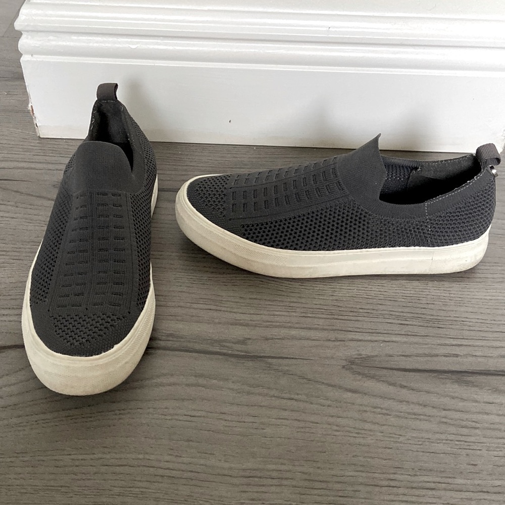 Steve Madden Slip On Shoes size 8